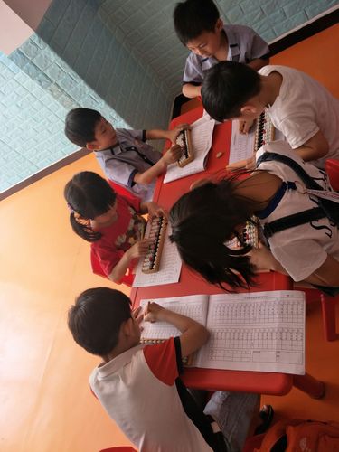 三人行私塾教育 宝贝的专属订制教育，让成长独一无二